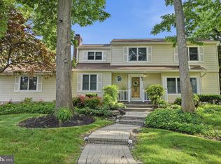 63 Florister Dr, Hamilton, NJ 08690