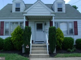 13 States Ave, Burlington, NJ 08016