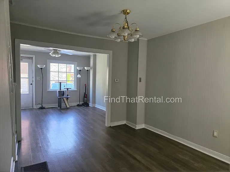 136 W Church Ave — Photo 10