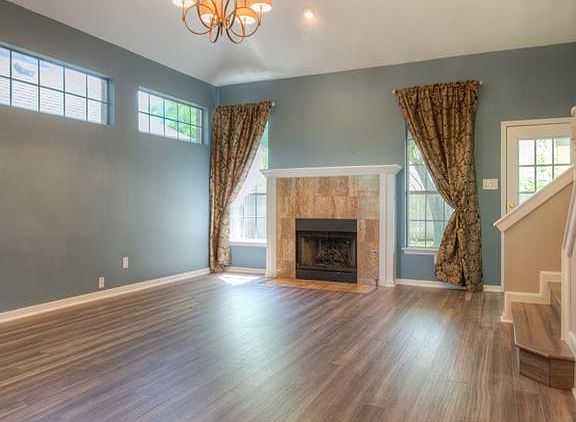2nd image of 6605 Carisbrooke Ln