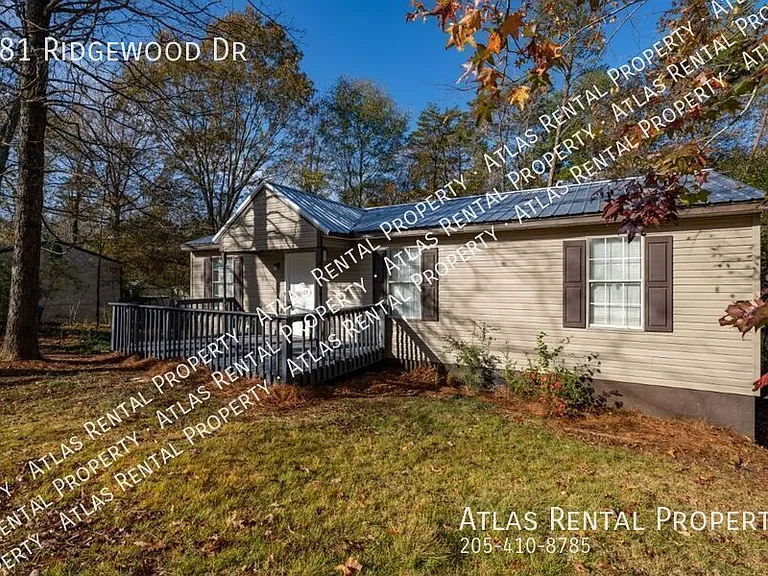 581 Ridgewood Dr — Photo 2