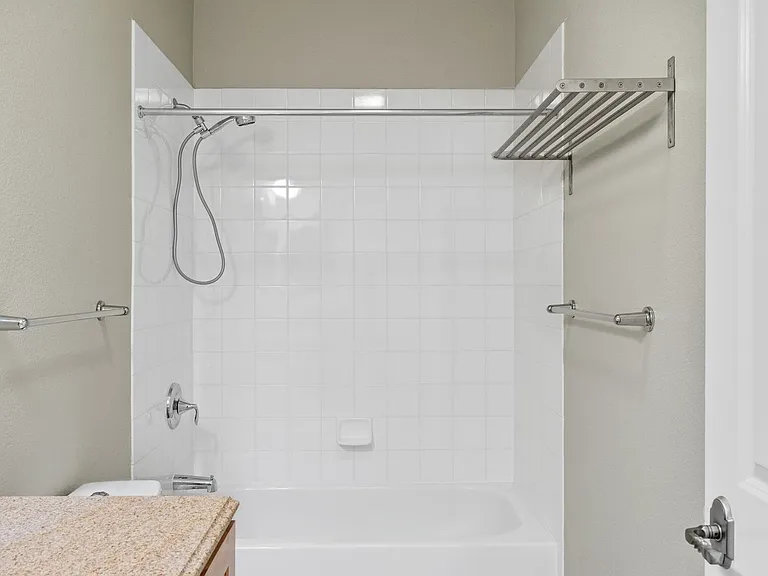 225 Valley Oak Drive — Photo 10