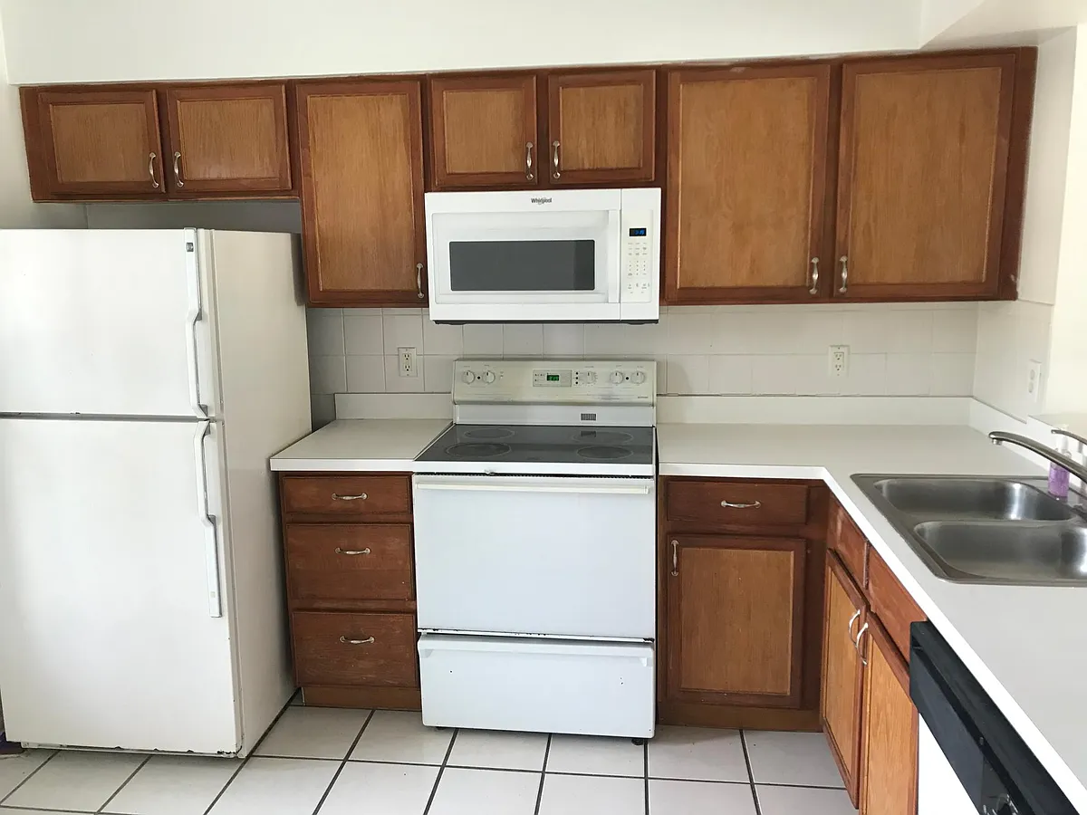 Building Photo - 13324 Fairway Glen Dr #102