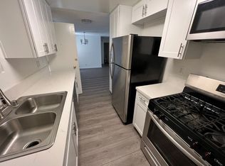 911 9th St #205, Santa Monica, CA 90403