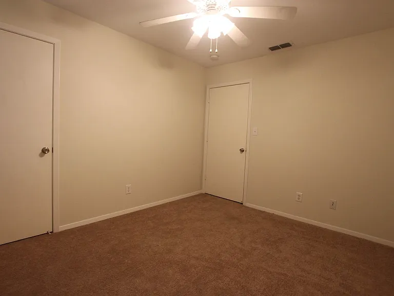 408 Redbud Cir — Photo 14