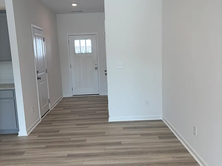 5008 Falstone Dr — Photo 8