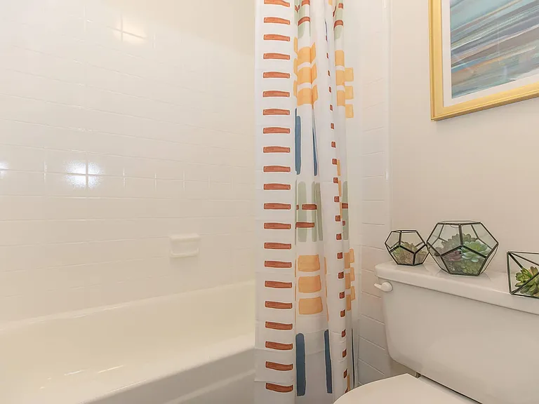 R.C. Briarwood Apartment Homes — Photo 21