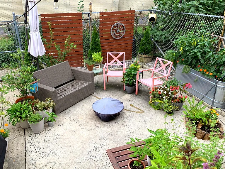 113 Edison Ave — Photo 2