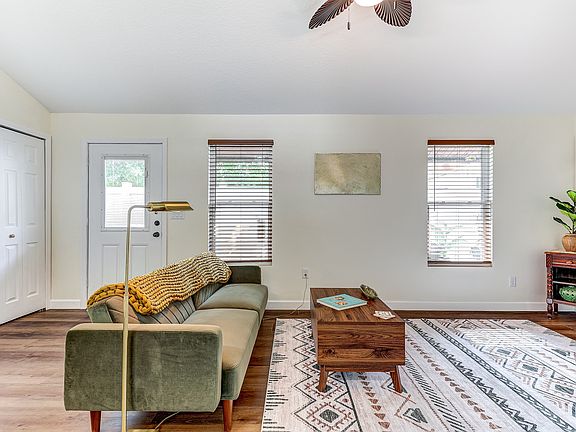 3rd image of 1701 Melvin Ave #B