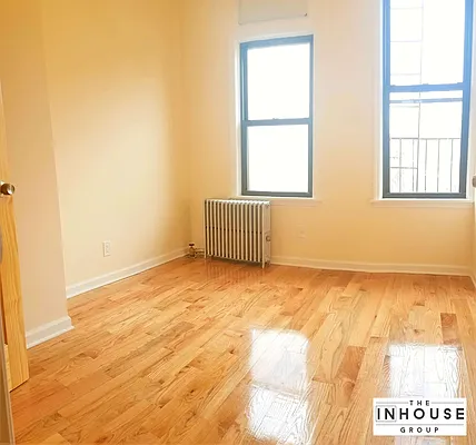 Rented by The InHouse Group | media 10