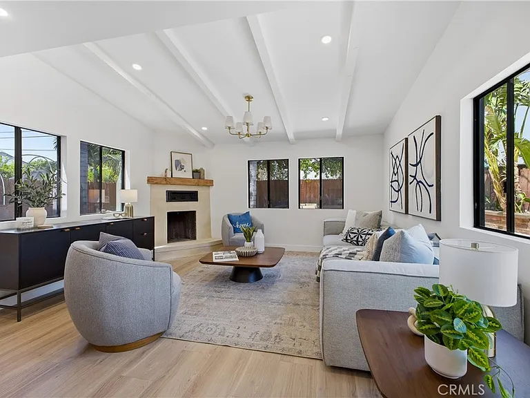 6845 Aura Ave — Photo 9