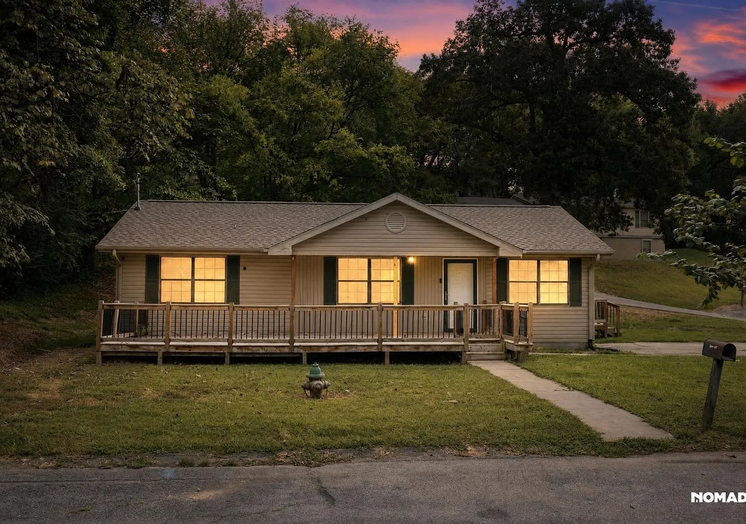 Charming 3BR House in Athens — Photo 1