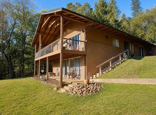 2595 E Evans Creek Rd, Rogue River, OR 97537