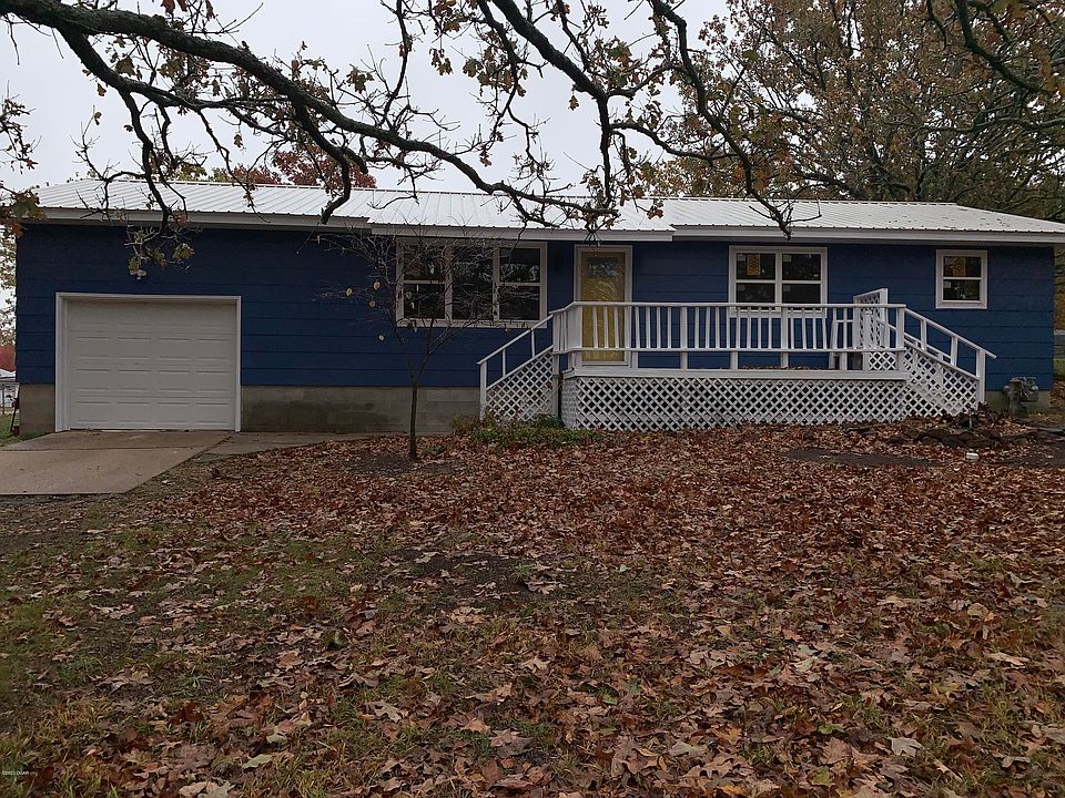 1st image of 1701 Dewey Ave