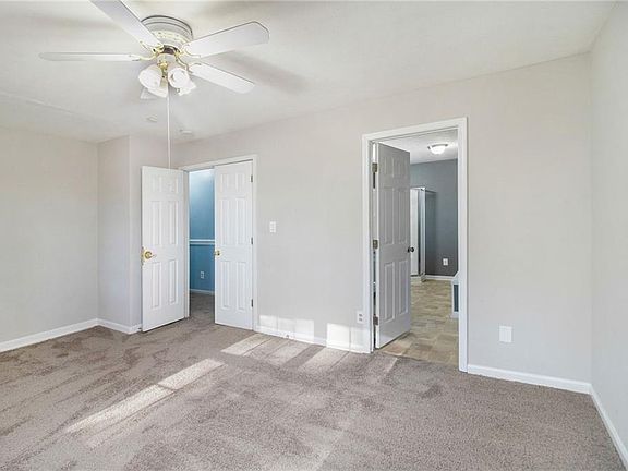 4th image of 4885 Lehigh Dr