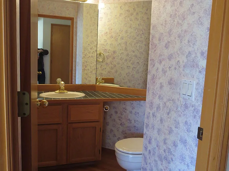 Powder room