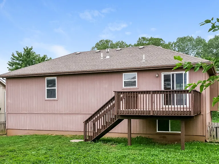515 Hibiscus Dr — Photo 16