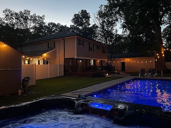 3rd image of 225 W Bird Village Rd