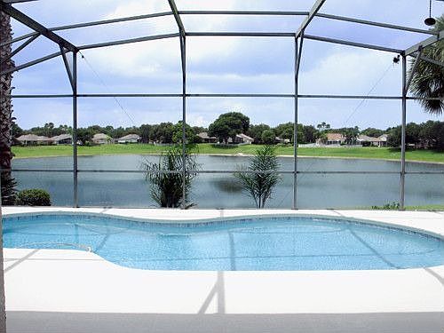 2nd image of 757 Lakeworth Cir