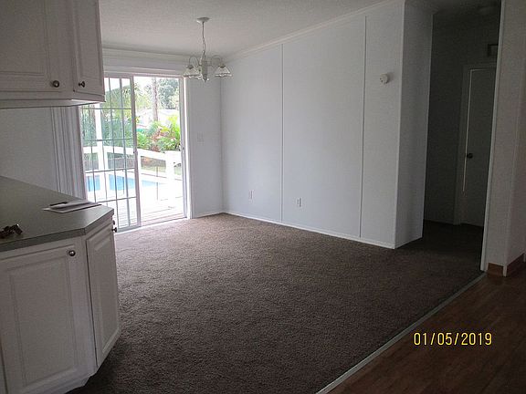 3rd image of 315 Saint Charles Ave