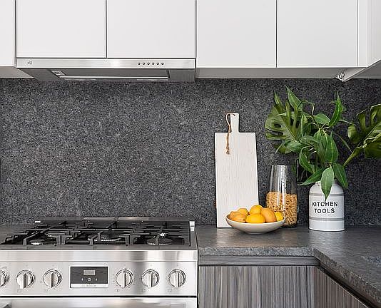 4th image of 435 Tompkins Ave #202