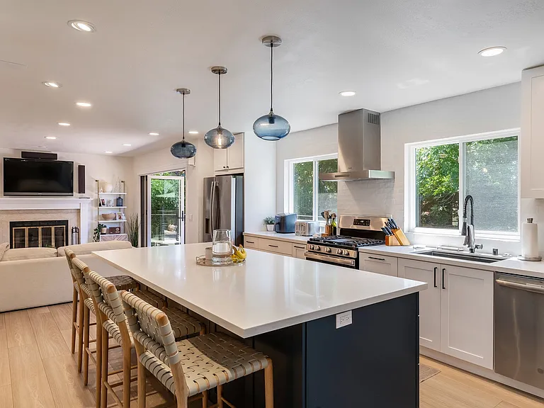 70 Mariani Ct — Photo 15