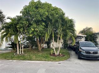 5580 SW 32nd Ter, Fort Lauderdale, FL 33312