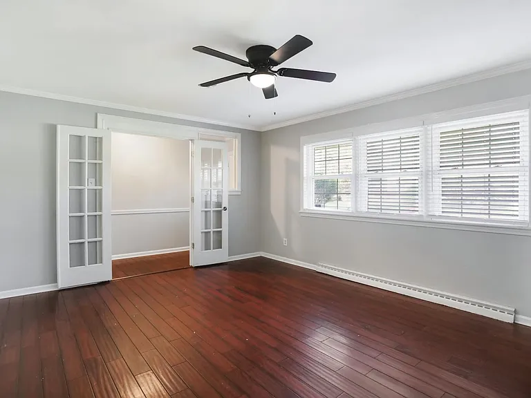 9803 Lakewood Dr W — Photo 22