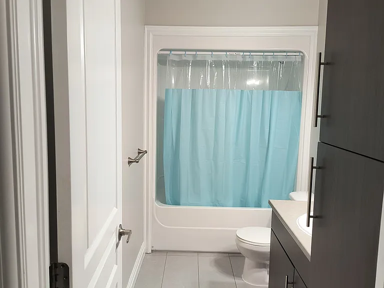 40 Flanders Ct — Photo 9