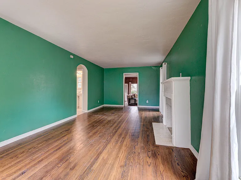 2529 NW 26th St — Photo 24