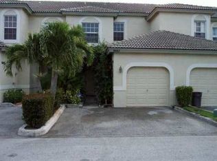 9557 NW 28th St, Pompano Beach, FL 33065