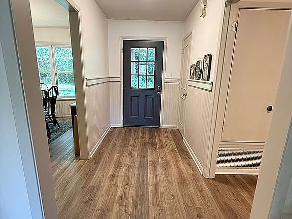 Entry way