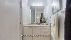 30 Chapman Ct #102 — Photo 26