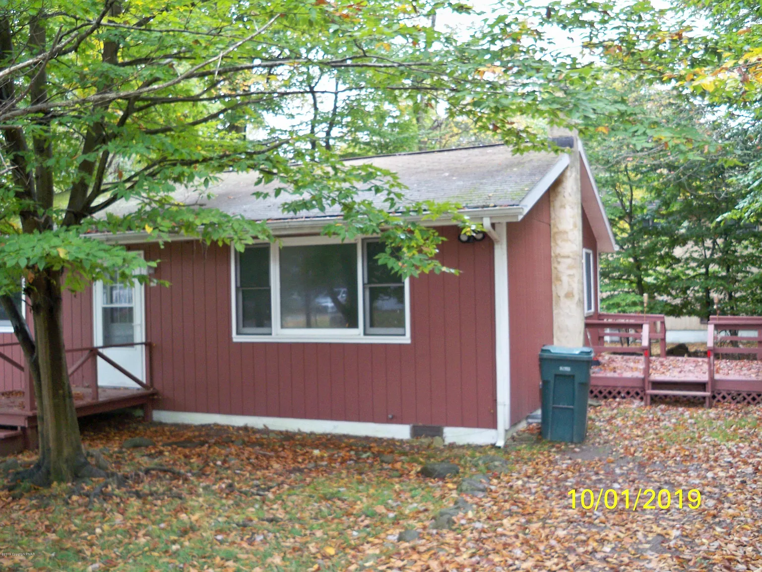 1098 Country Place Dr photo 1