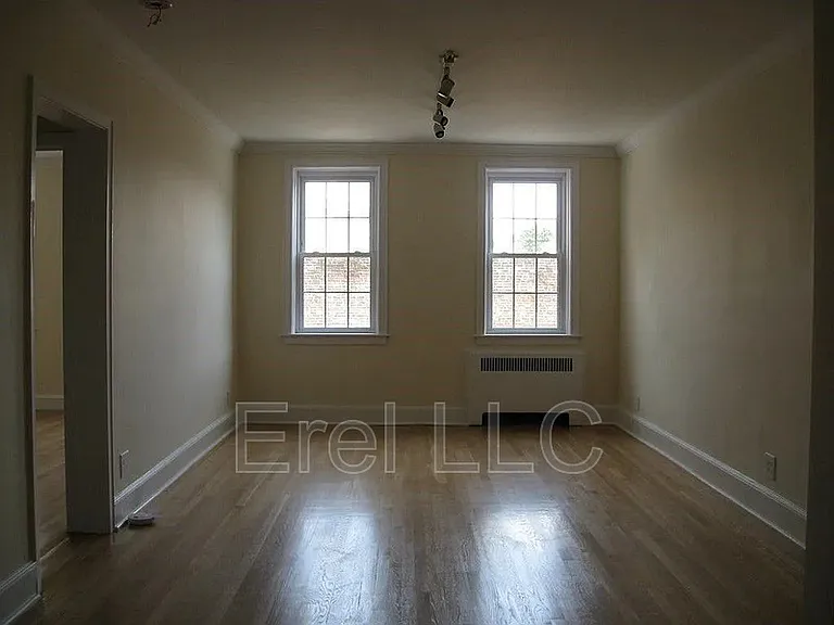 12-16 Ware St #12-1 — Photo 2