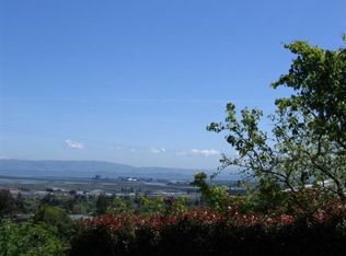 820 Sunset Dr, San Carlos, CA 94070