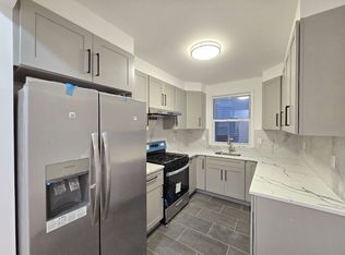 12 Grimsby St #2A, Staten Island, NY 10305