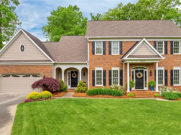 2907 Beckworth Ct, Jamestown, NC 27282