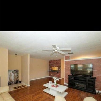 4th image of 1217 SE 24th Ave #2