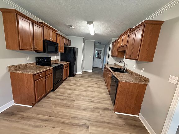 2nd image of 98 Wesley Dr