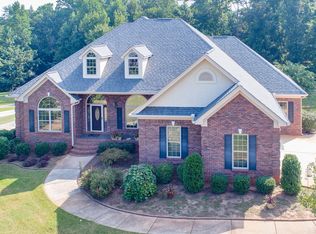 222 Hummingbird Ct, Hampton, GA 30228