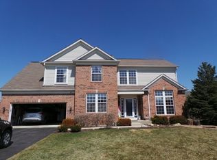 9 Hithergreen Ct, Algonquin, IL 60102