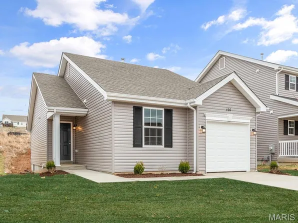 381 Olympic Dr, Pacific, MO 63069