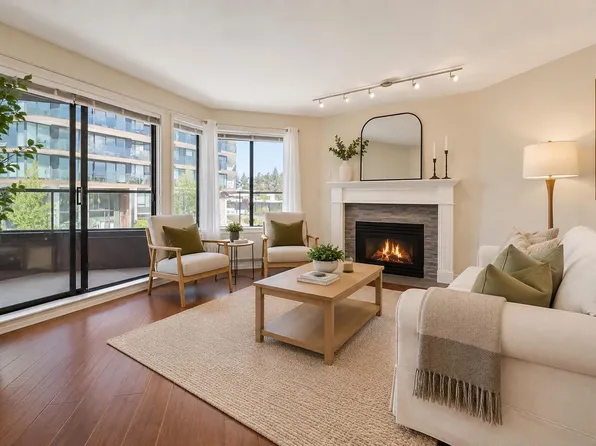 1440 George St #204, White Rock, BC V4B 4A3