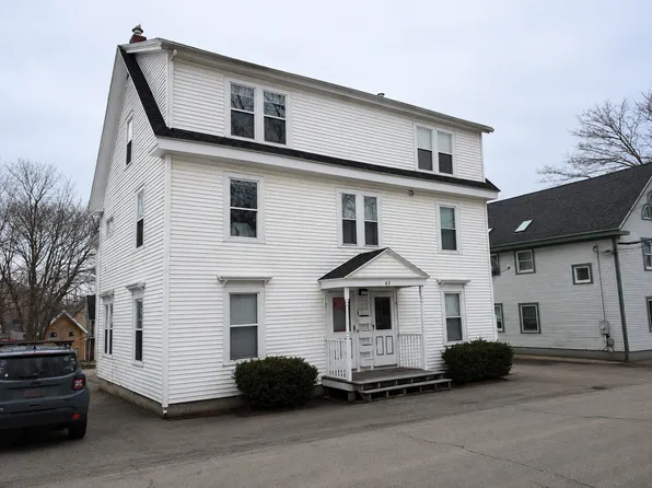 43 Broad St #2, Rockland, ME 04841