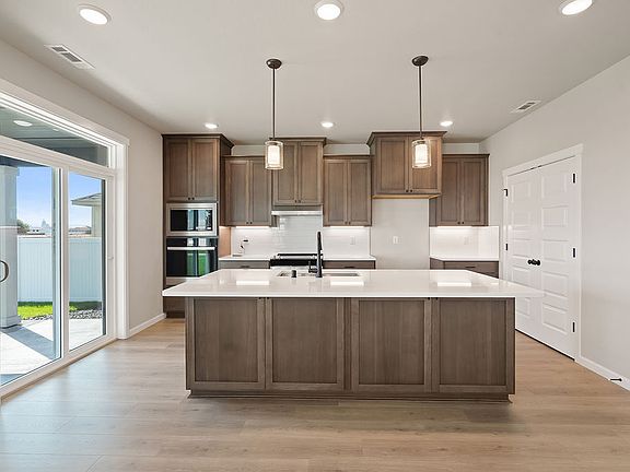 846 K ST NE by Aho Construction
