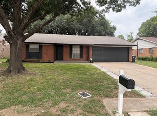 3004 David Ln, Arlington, TX 76013