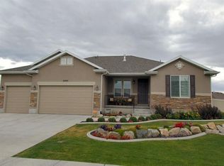 2093 W Colt Dr, Farmington, UT 84025