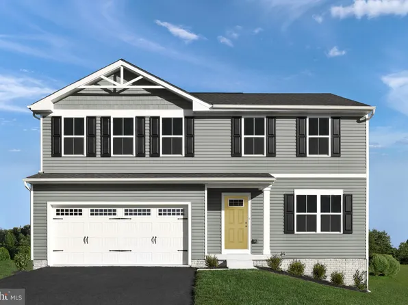 141 Distant View Dr, Hedgesville, WV 25427