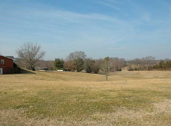 4th image of 2622 Memorial Drive Ext